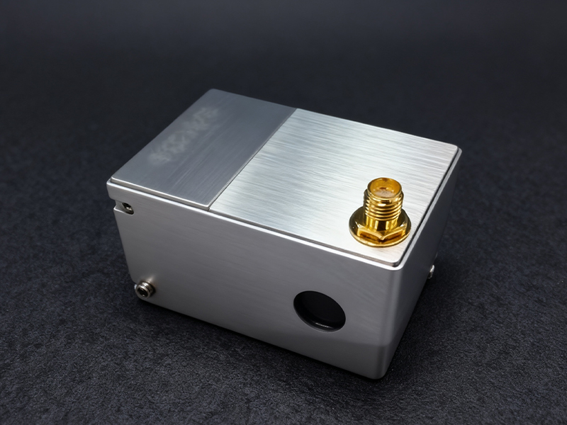 声光偏转器技术综述：原理、性能与应用